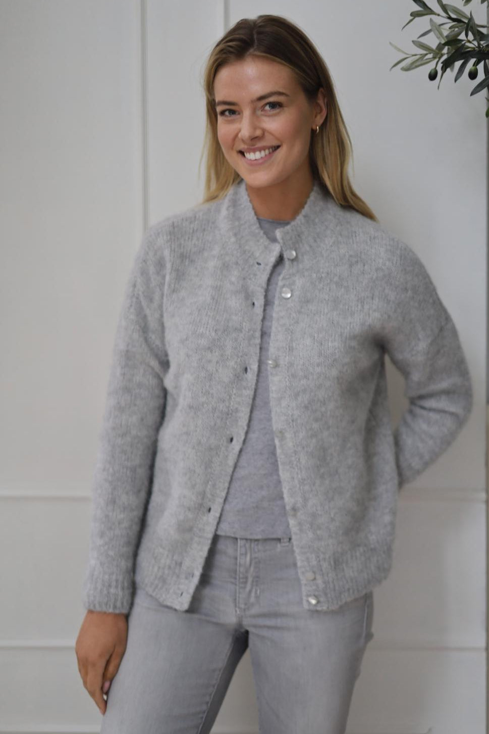 Sacha hellblau