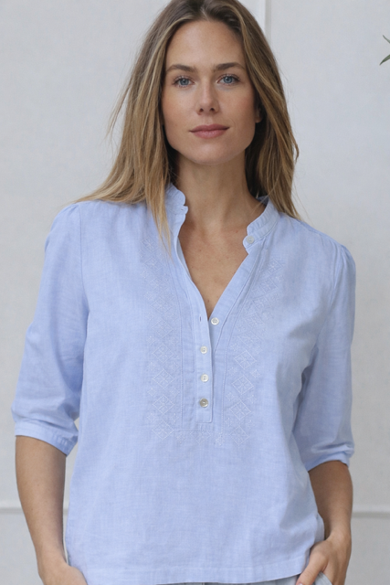 Belluna Elodie,  lichtblauw